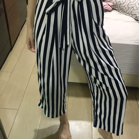 Zara Blue & White Striped Culottes - Picture 3 of 3